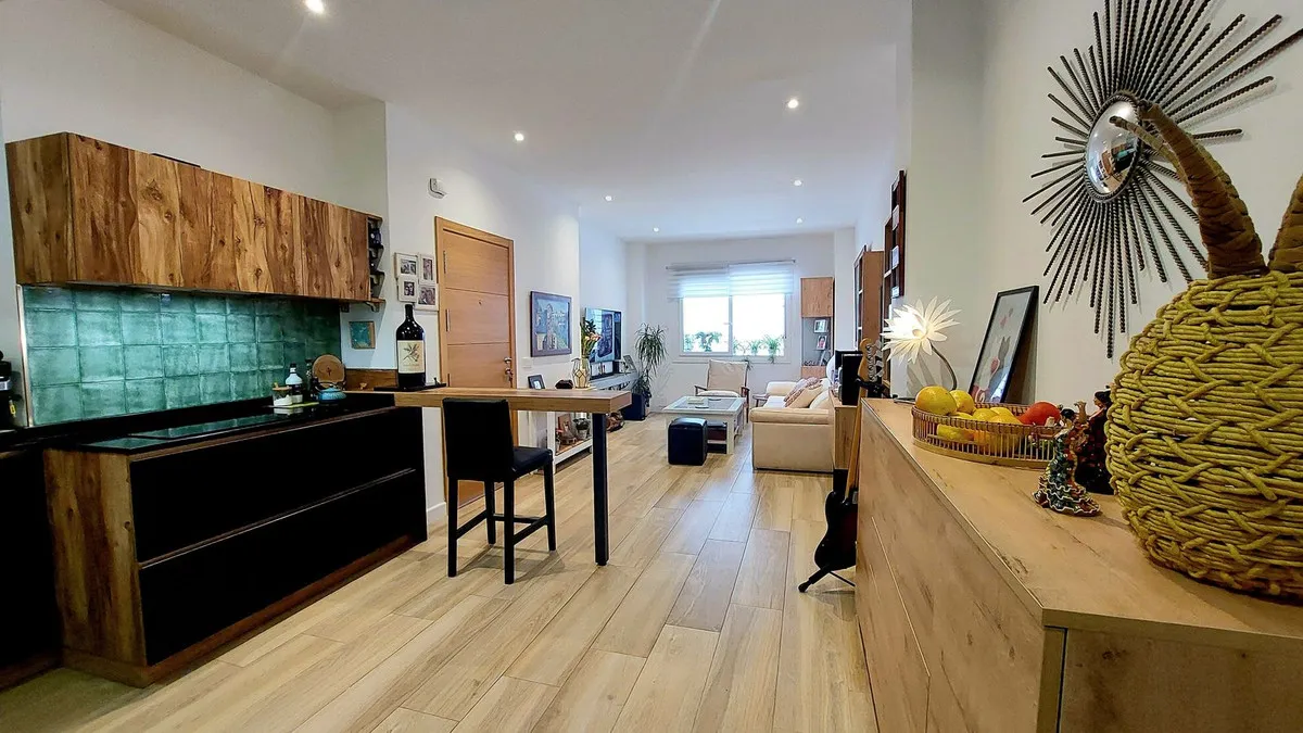 714e087b-ce67-43b7-b9de-db8f1be7dbce