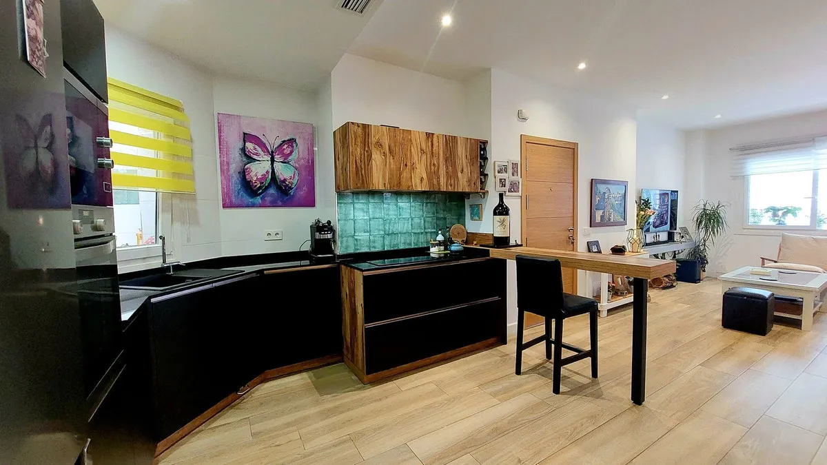 8dc9f7b3-7816-41fb-a1fc-c28751017f88