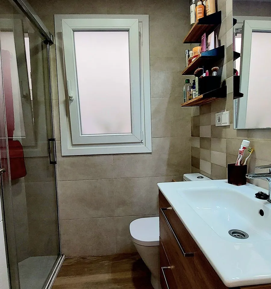 b990762f-4e97-425b-8a92-4600dbfa9676