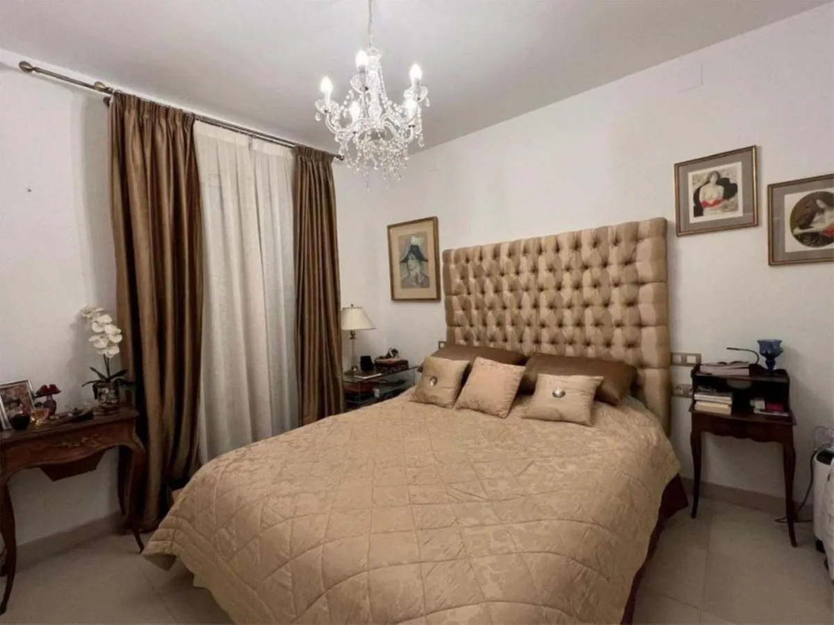 f7f9051f-8c3b-4ba9-b055-bea4ca65fab5