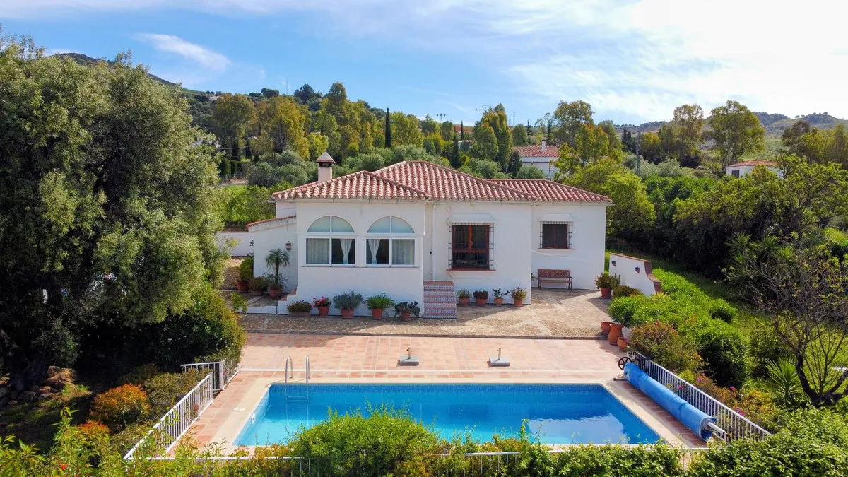 31dae23d-820e-4de6-9f5b-249965694e3f