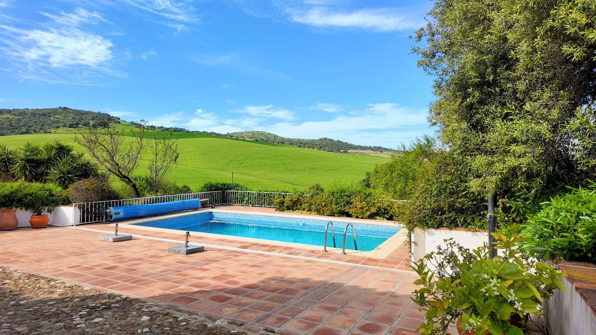 6c41b3ce-da12-4c36-bcc6-f0038def15bb