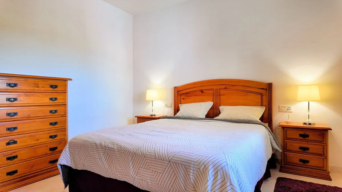 a6eb6195-e73b-4170-93f0-25c9cde0fa02