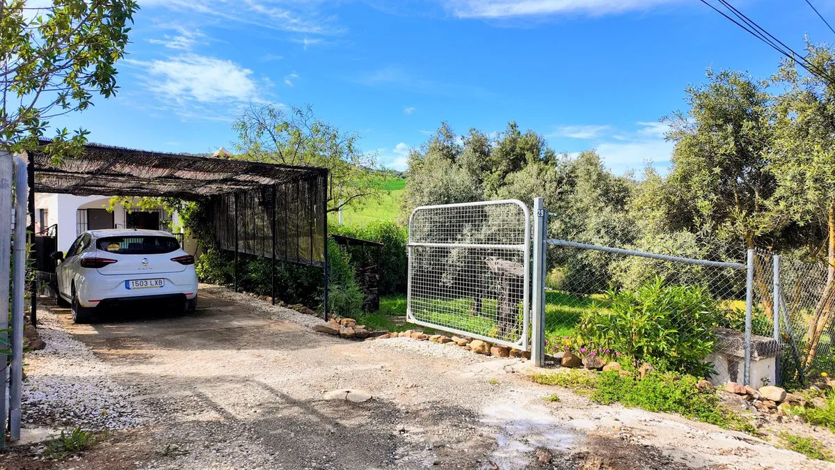 ba1578ed-809e-483e-a144-8d37e6536406