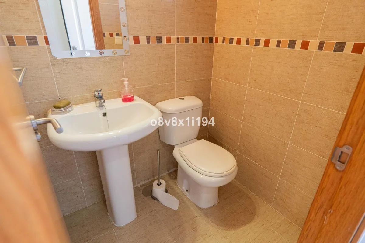 b2ff854a-b368-49be-a8fc-2346333361c8