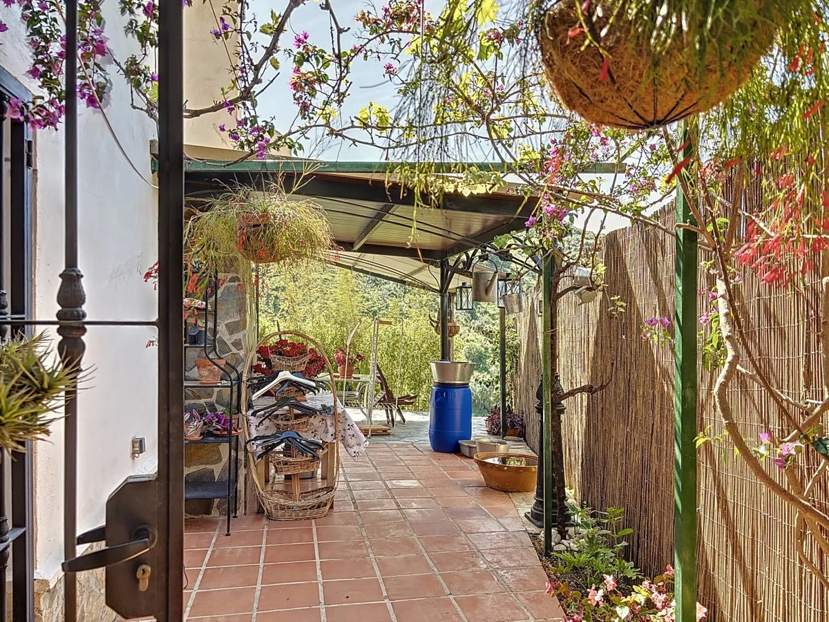 ab53fcde-9b3d-4054-a900-19f8d80a8364