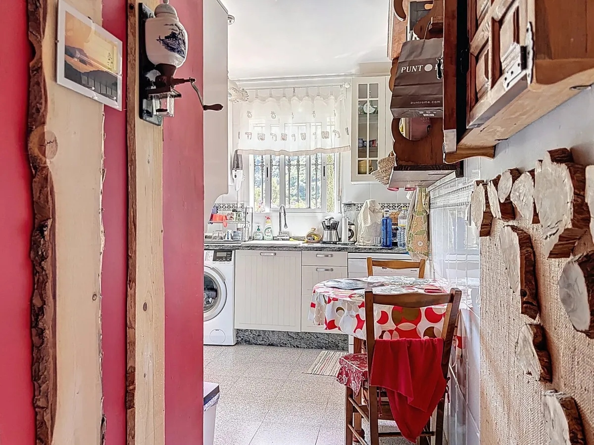 c7936f3d-ce9d-4ce4-83cc-e4997f7be052