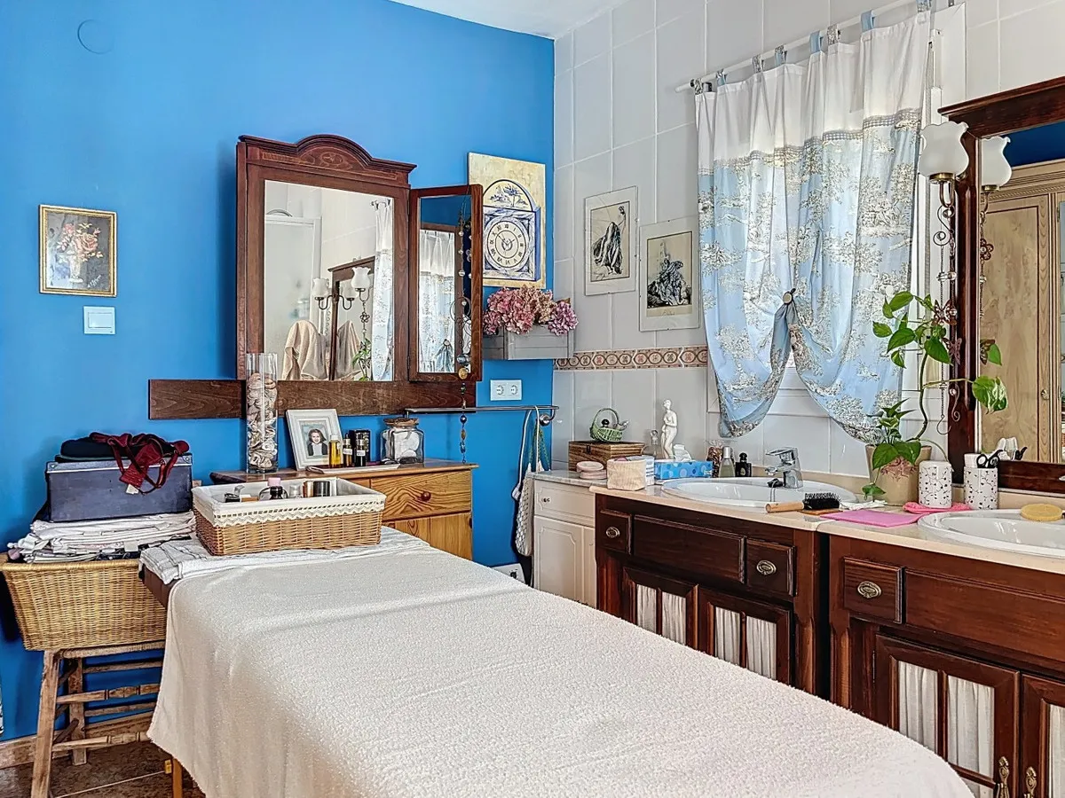 e4374dd1-c02f-4f7e-adc9-fd78edd205a3