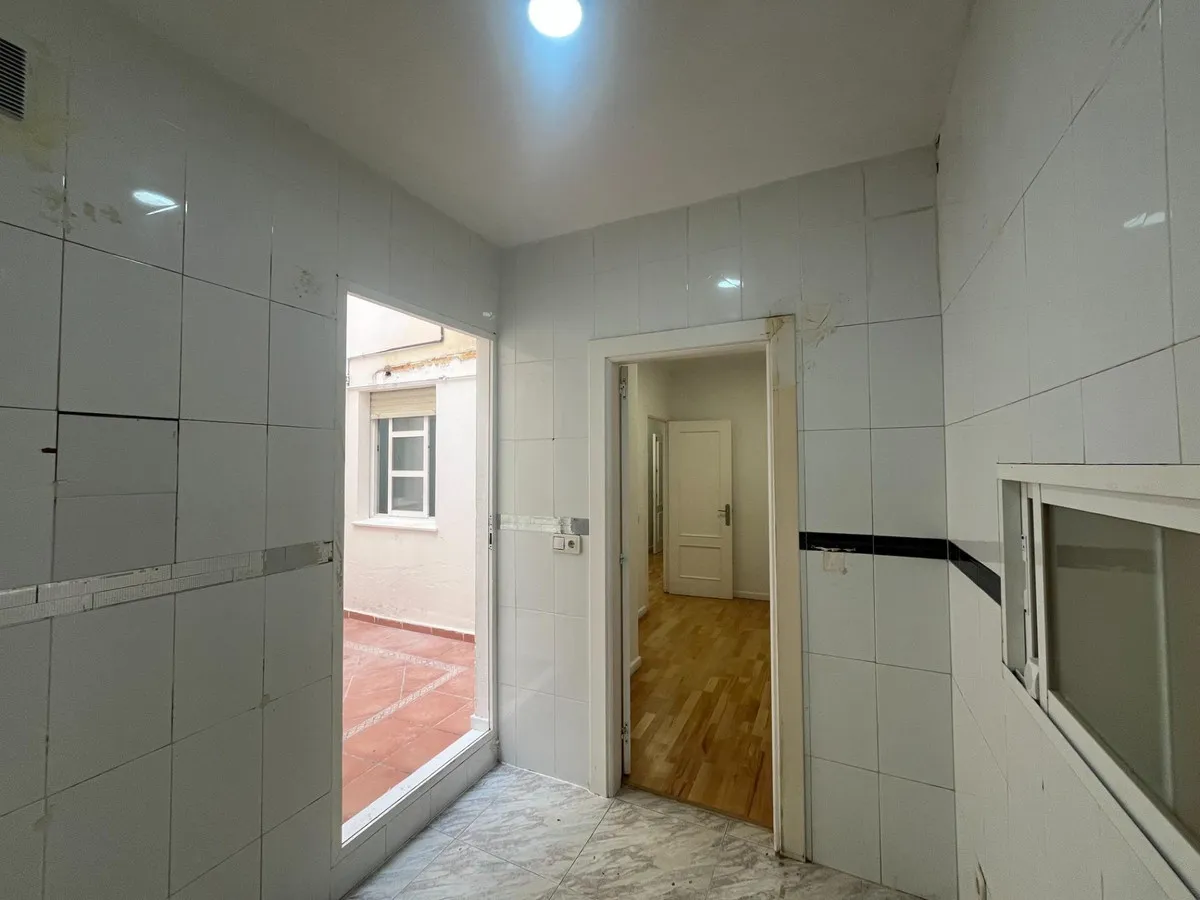 f7b4599f-73cb-4157-9211-357a577b3cf7