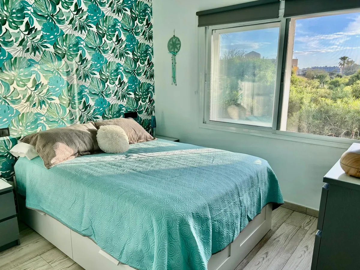 9e6951d4-5952-4296-845b-1effa1c80c61