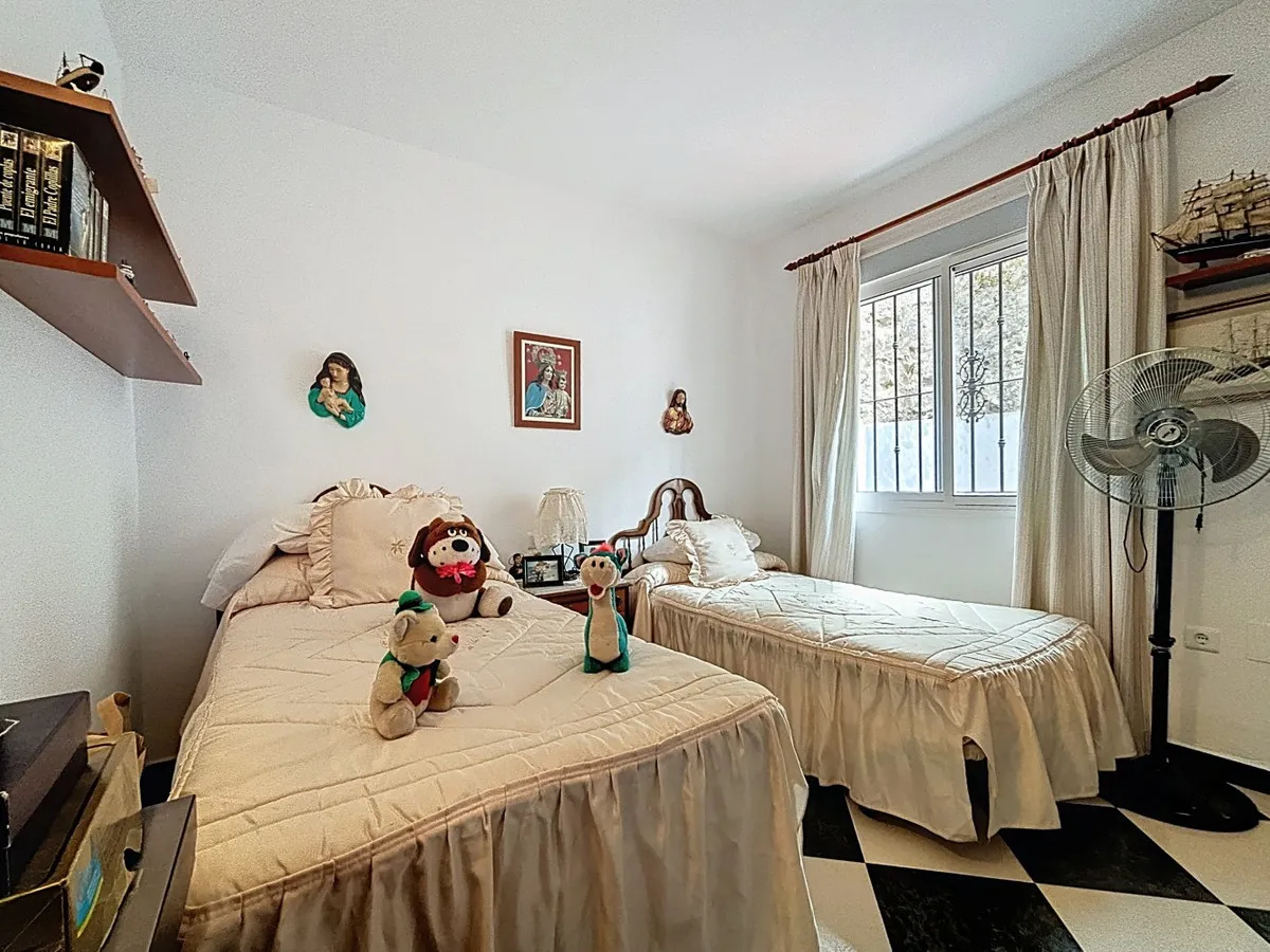 03384b51-690f-4376-a14c-ea5f877c2210