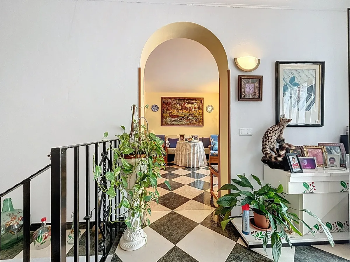 0930f7ce-3453-485a-b6d8-5e0bdc0637de