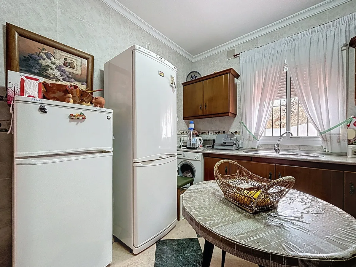 9288c042-1dea-4bb9-bdb0-c3296523eece