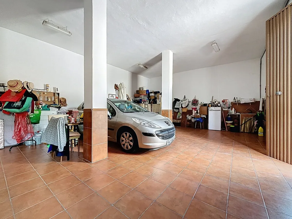 b868642e-624d-4cfe-a7a7-dd36e285b841