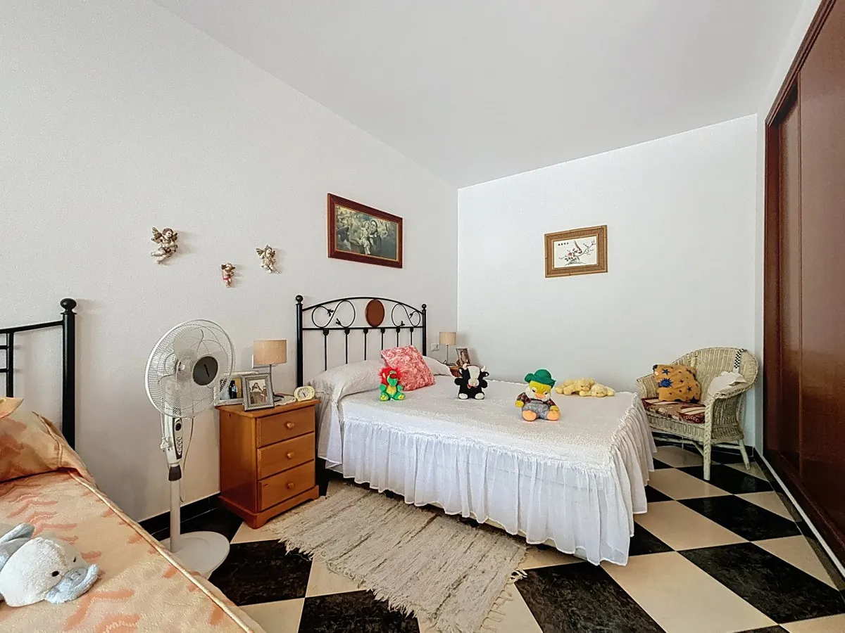 bbf53063-df26-4bb0-b908-d9ac654363ad