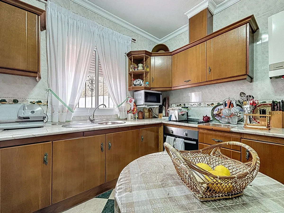 fb7b4ec6-e957-4d15-9487-c39089ee0133