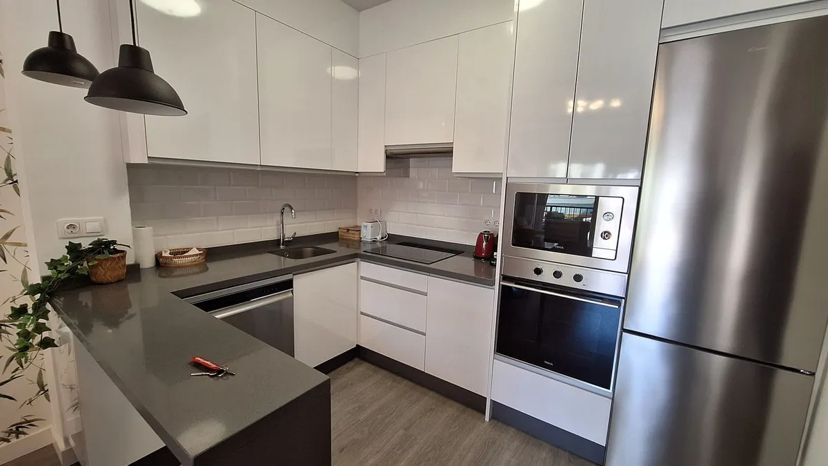 ecb417a5-d100-43de-a2e6-a6d720784334