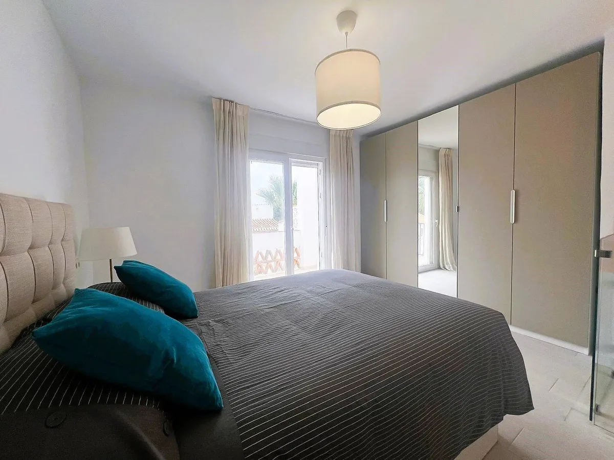 e95b456d-5529-4c0f-95cb-497bc4ebbe97