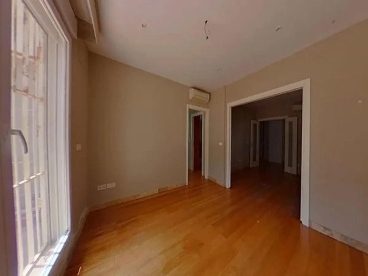 06edf003-d98e-4070-b285-a1545c9734f1