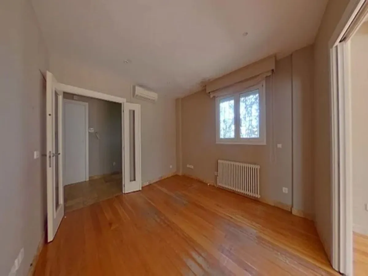 0e4d6533-f600-4c9e-a18c-8a7b3e14b294