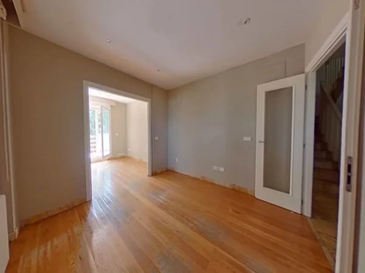 29e7ef60-1f6f-4647-9eed-39d6a28f6ec4