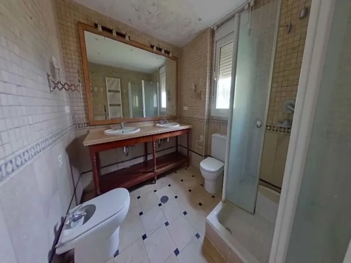 aa33325f-046a-403c-96e4-952bd7bbdbd3