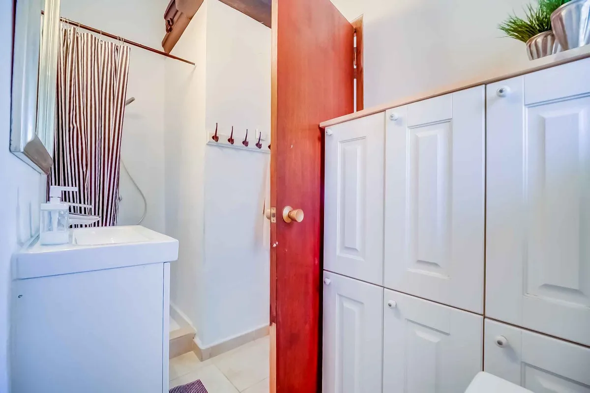 002acfc0-c35a-43c8-93b0-3747126ba1fe