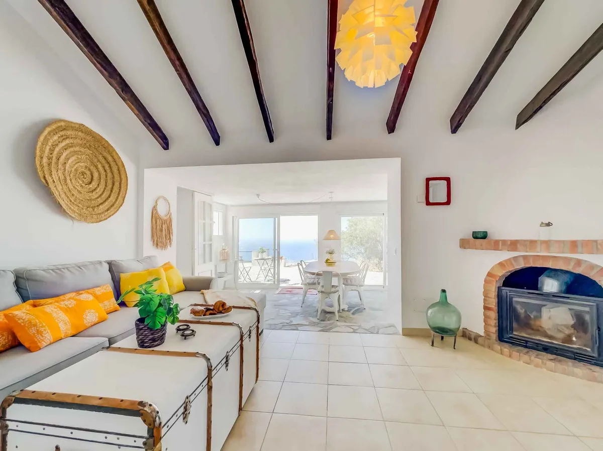 0504675c-79bb-46c7-8c9f-05305010814a