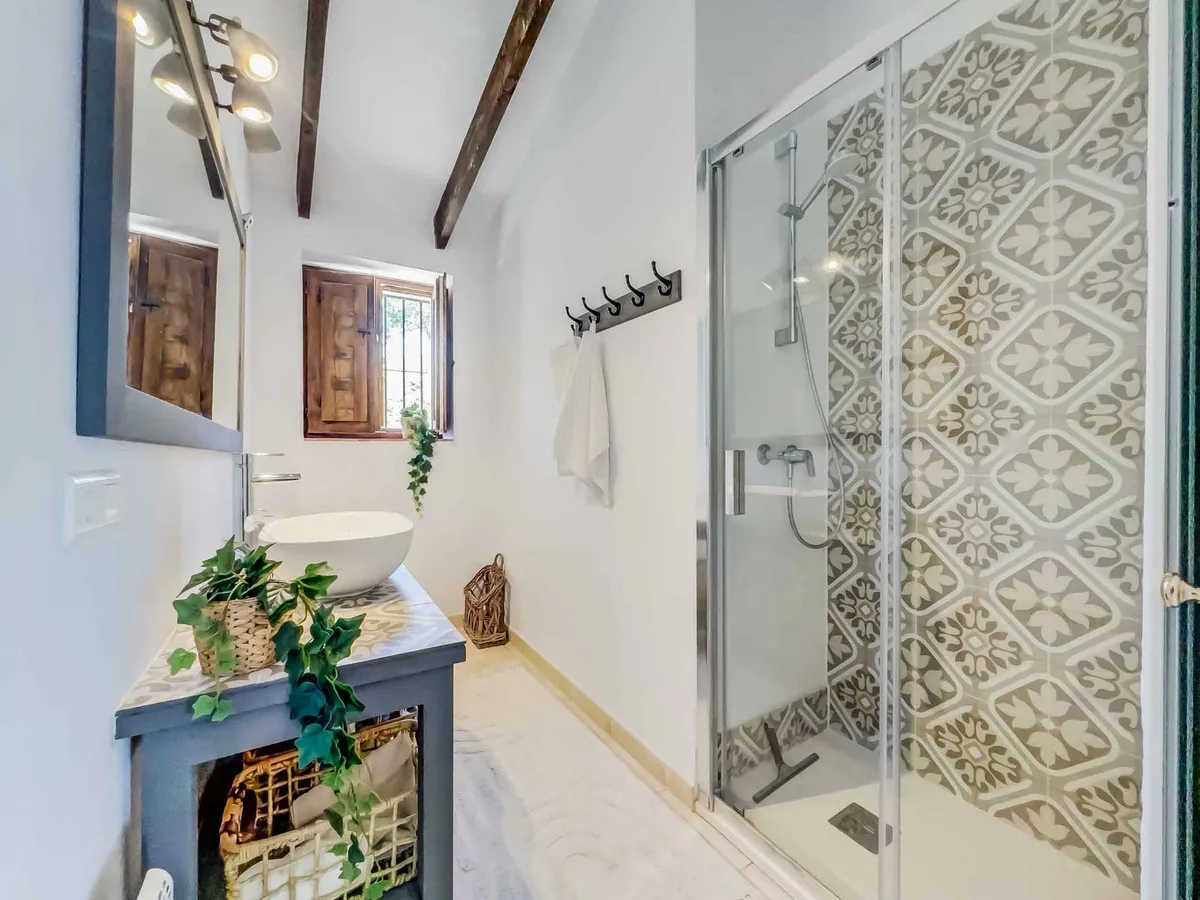 34760f83-418c-415e-b6b7-a1ff0b441178