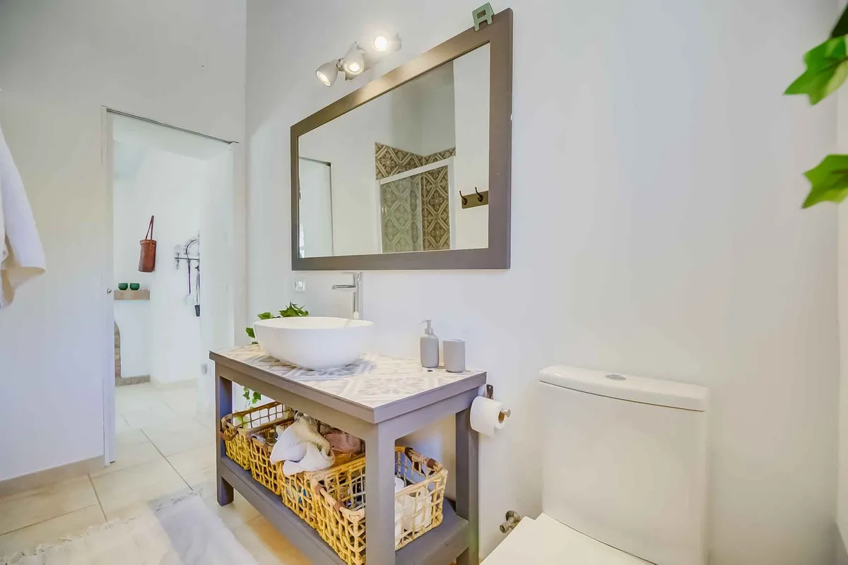 3f5baf9b-b16f-42ba-affa-87bf79a3558a