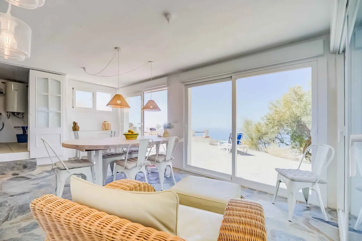 59ef8cc1-fa4a-4bd1-b1c4-50af8eb82815