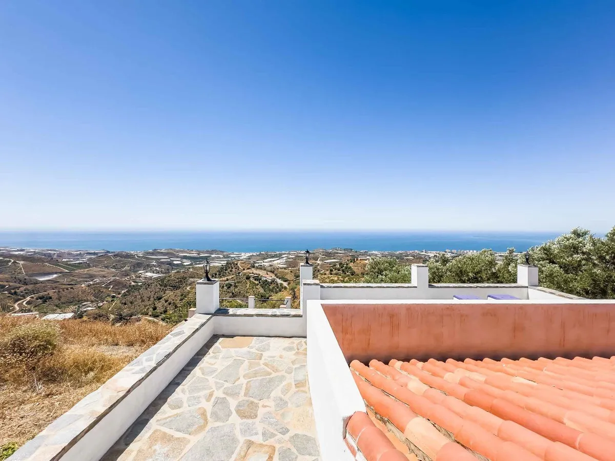 6b794e54-7470-486f-95c4-2f8f567bedf2