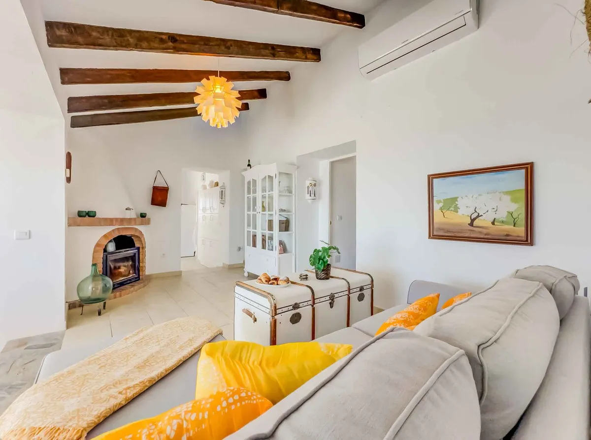 942fd6ba-ebc2-4366-bb20-678879bd45a2