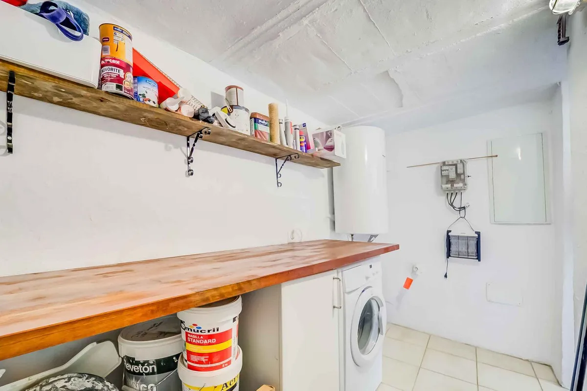 9a965e22-f2ab-40b0-b357-3394eb77b7d0