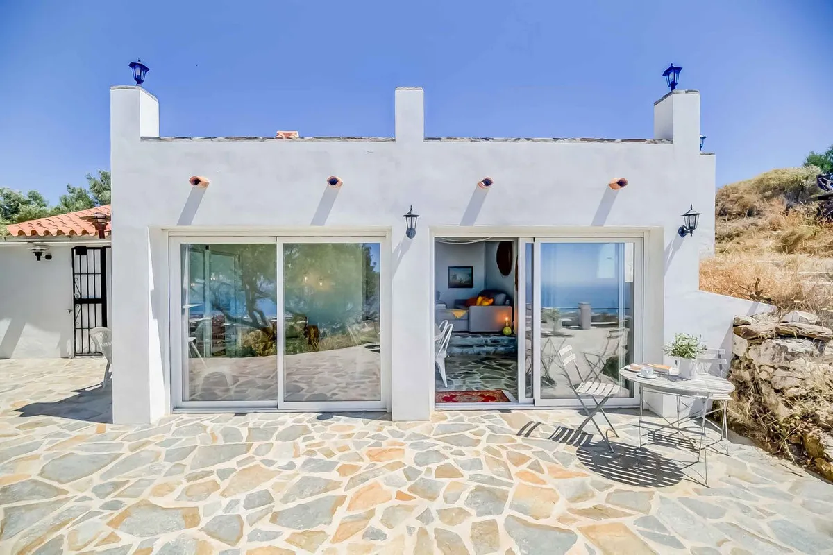 ab805e05-52c4-47d8-ad9f-557ebe56f99f