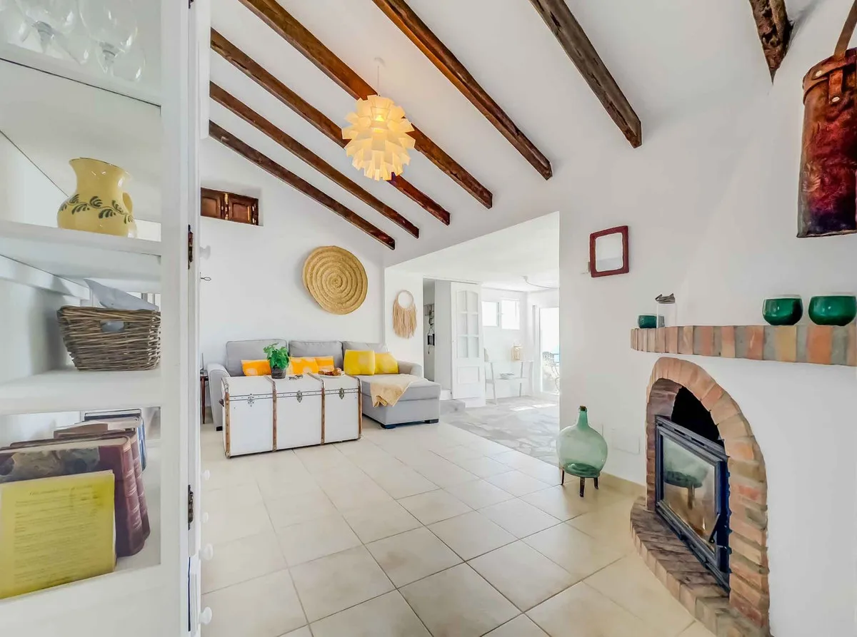 c386ab54-af8e-40e9-a520-29ce7931e57b