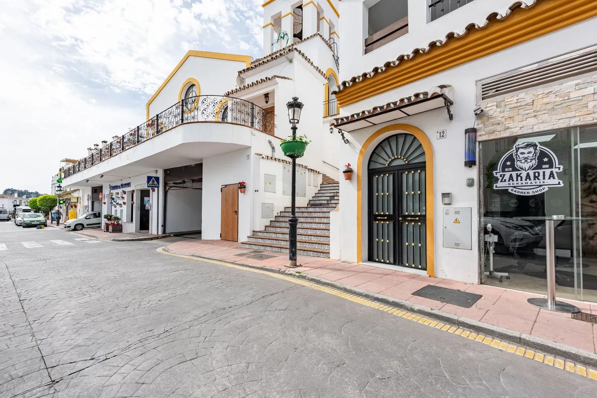 6caa8178-1ff0-48fb-a435-9c33e3f52add