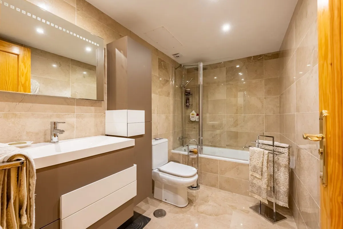 d910d078-c478-4c6d-bdce-58ae3e35ce42