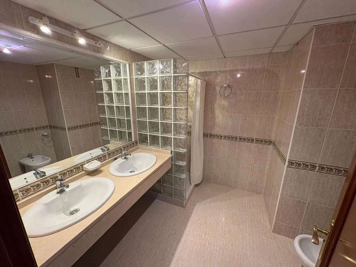 29eae6af-7964-45a3-aabd-29d35a97a914