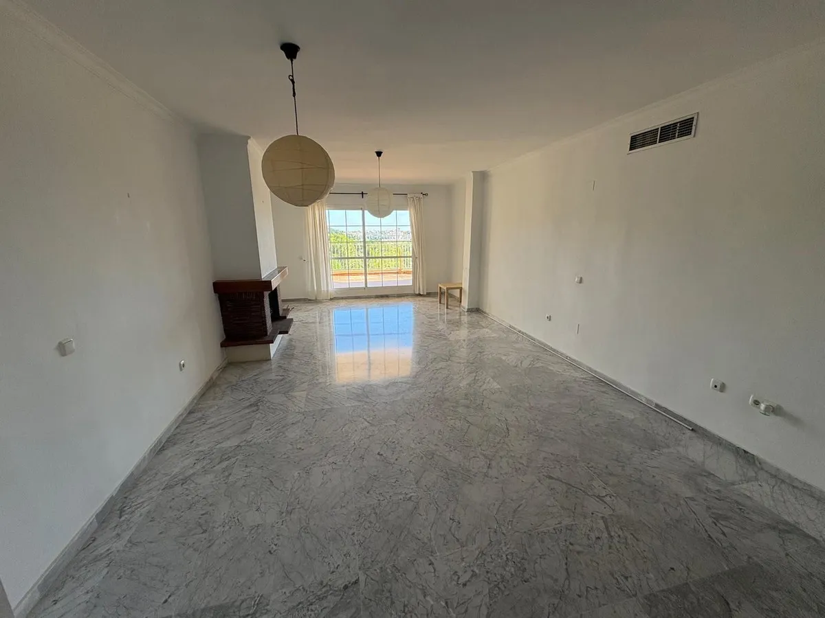 371ea1e7-1db4-41fe-8188-35f72a4419c5