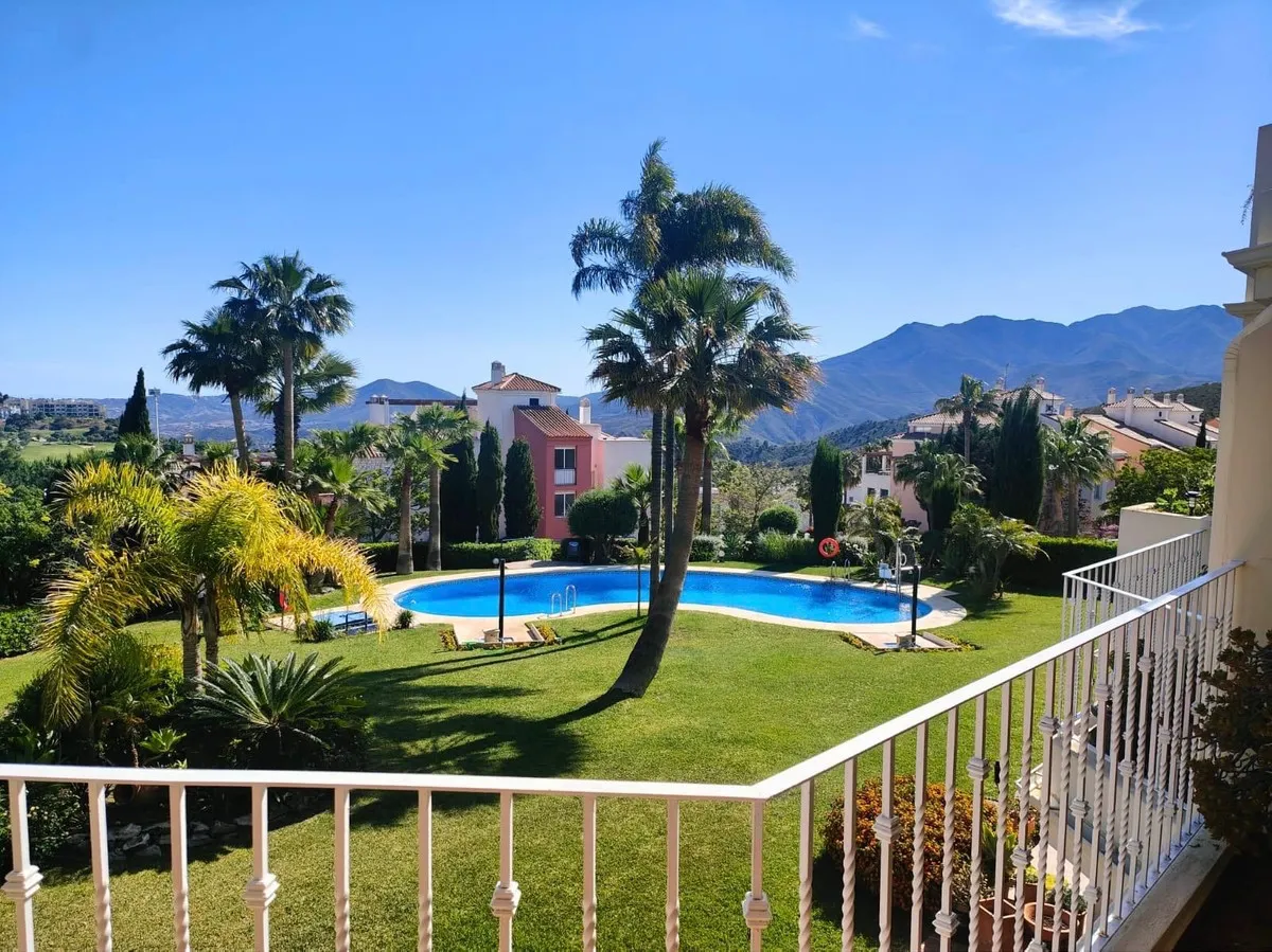 8e3c322a-bcae-4578-b712-3f975b8a88ff