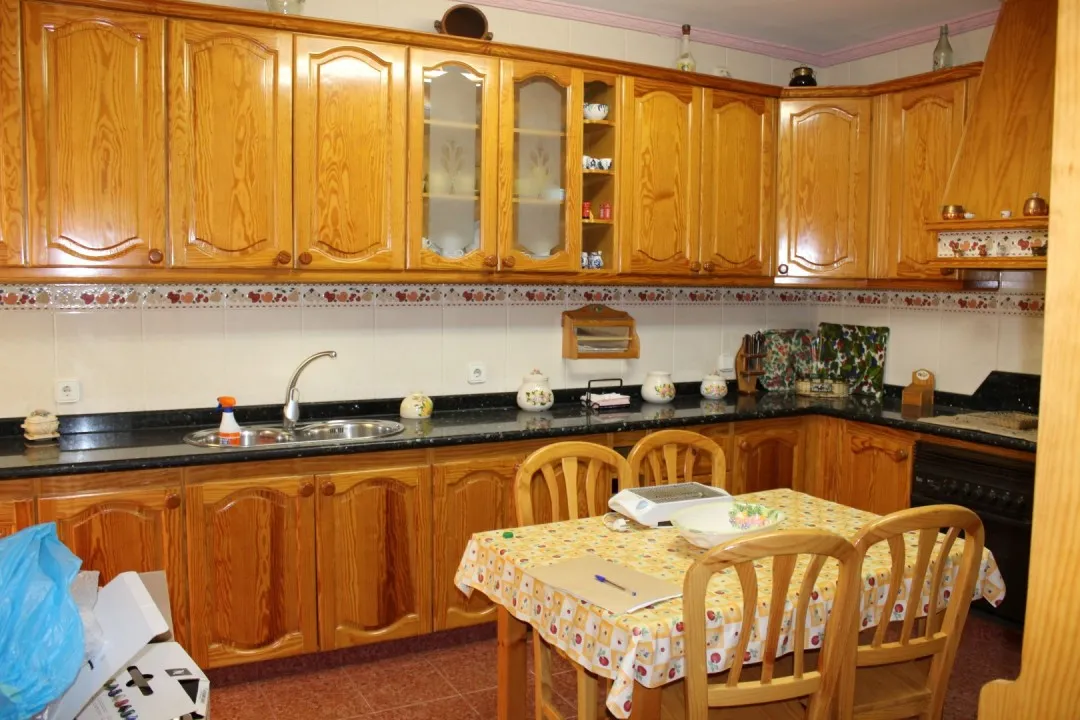 53dac965-c50e-4102-b1ac-a54c92033d3d