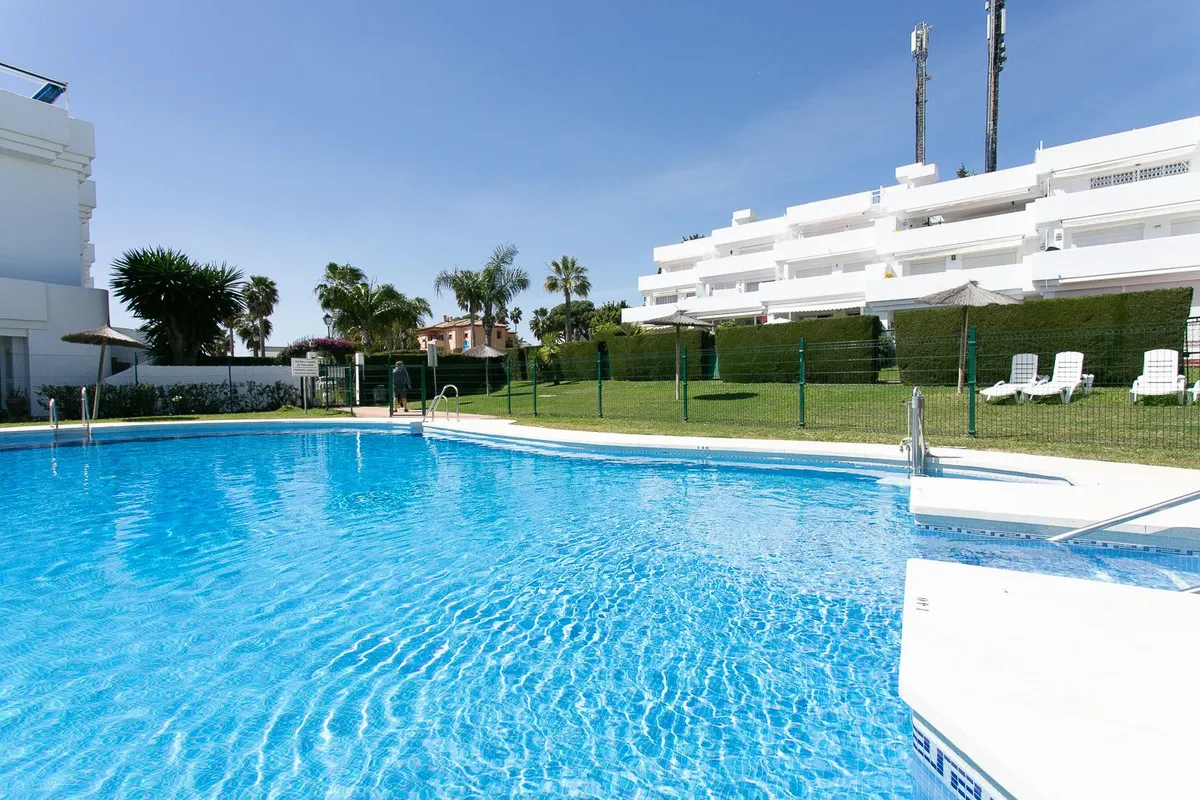 8d4e09cf-9a8a-46ea-9b8e-3f7c70a6d550