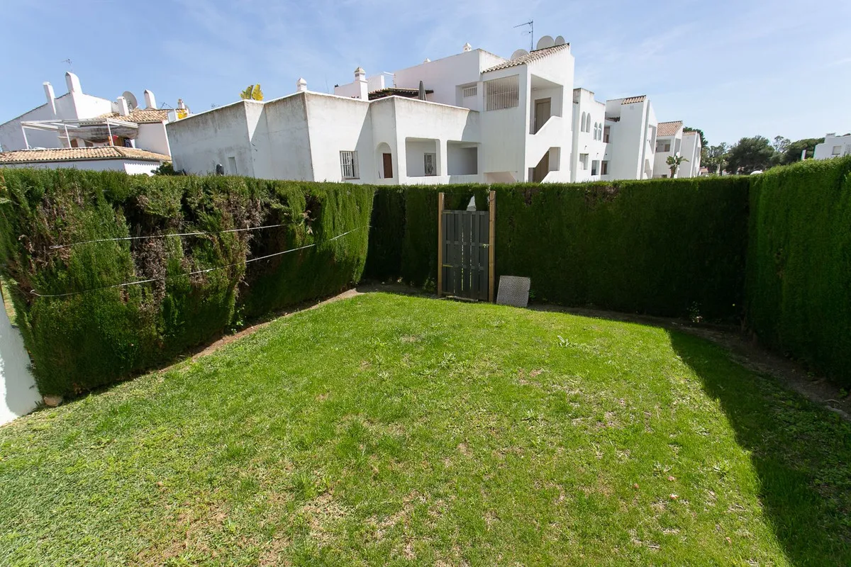 b1351d6d-d1e0-4c33-a1b8-25fe8493a317