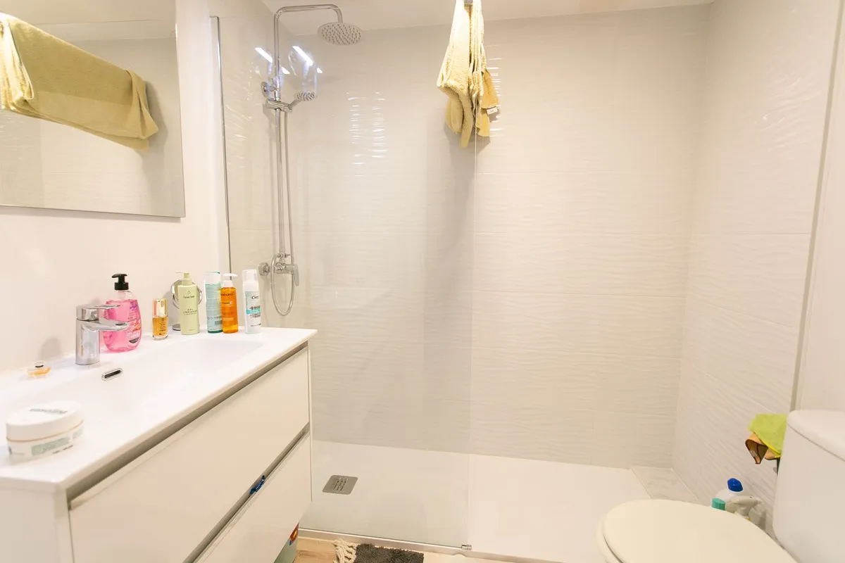 d2005e20-cd7a-44dd-9ebd-61c9714f94e2