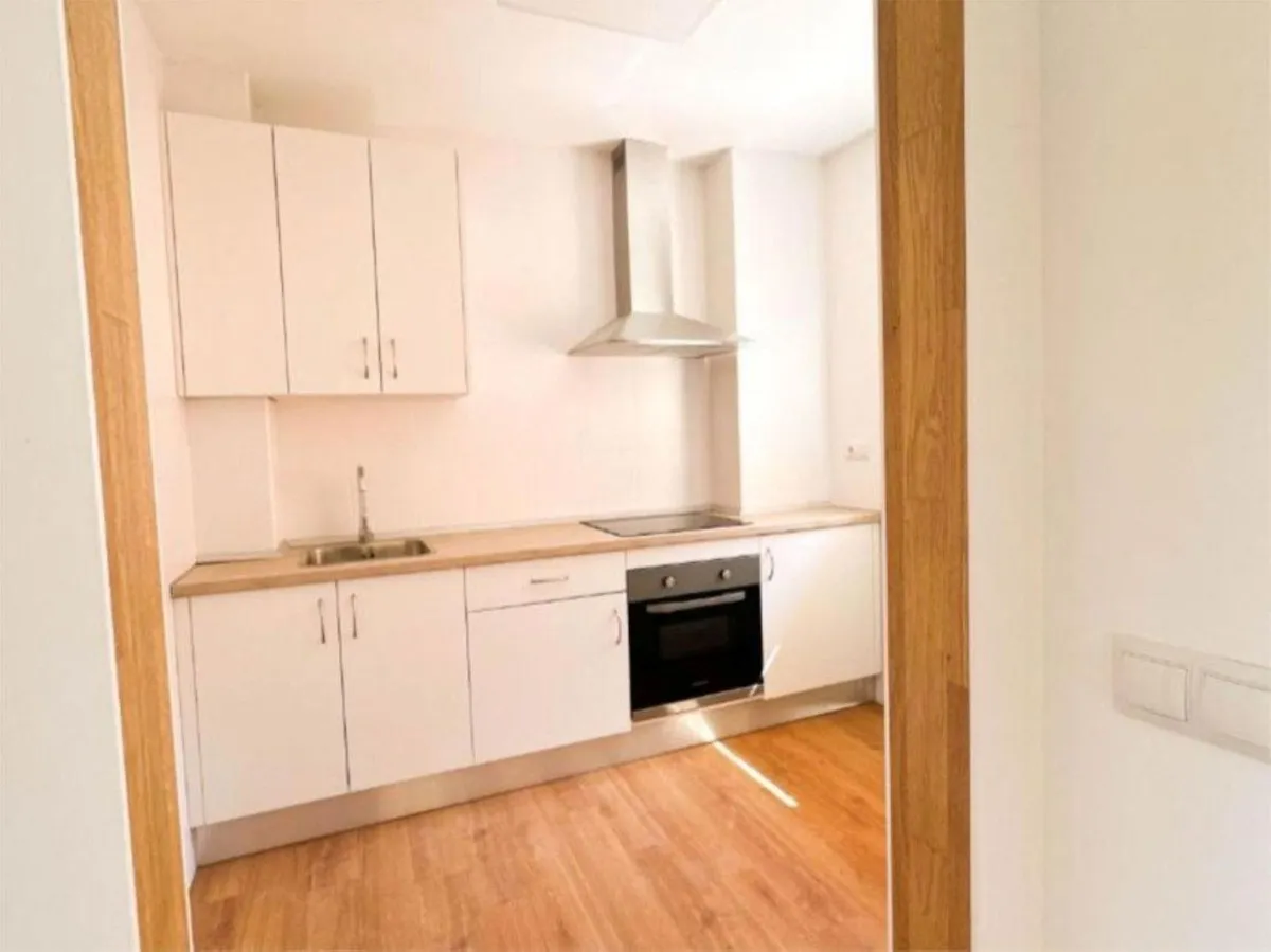 de1ae930-0b63-4dcd-a3be-b8b2e7ecd72c