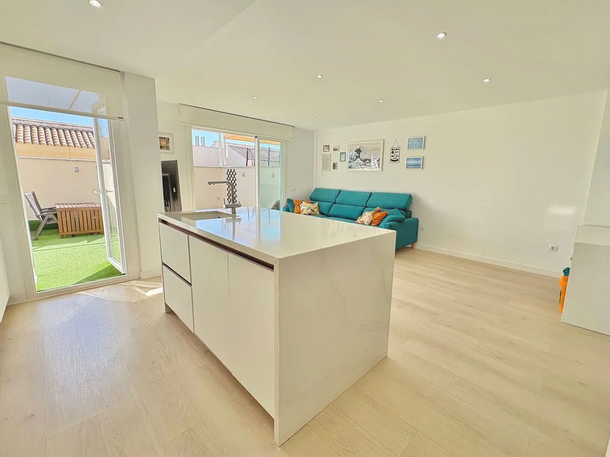 bdb8701b-7dd8-4a2d-b694-c175a64f3528