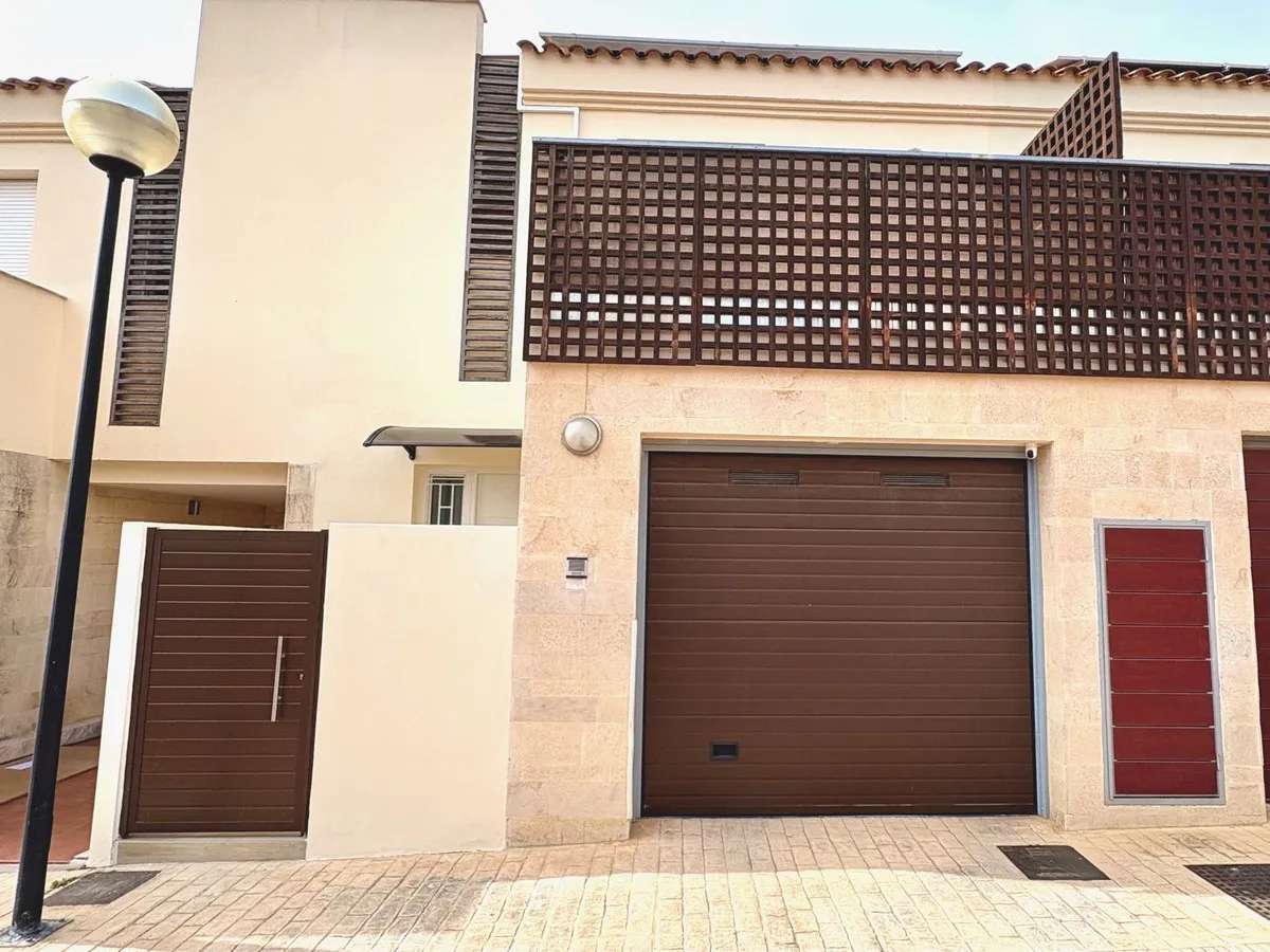 c18bac90-4978-42d5-a3fc-6731870265c0