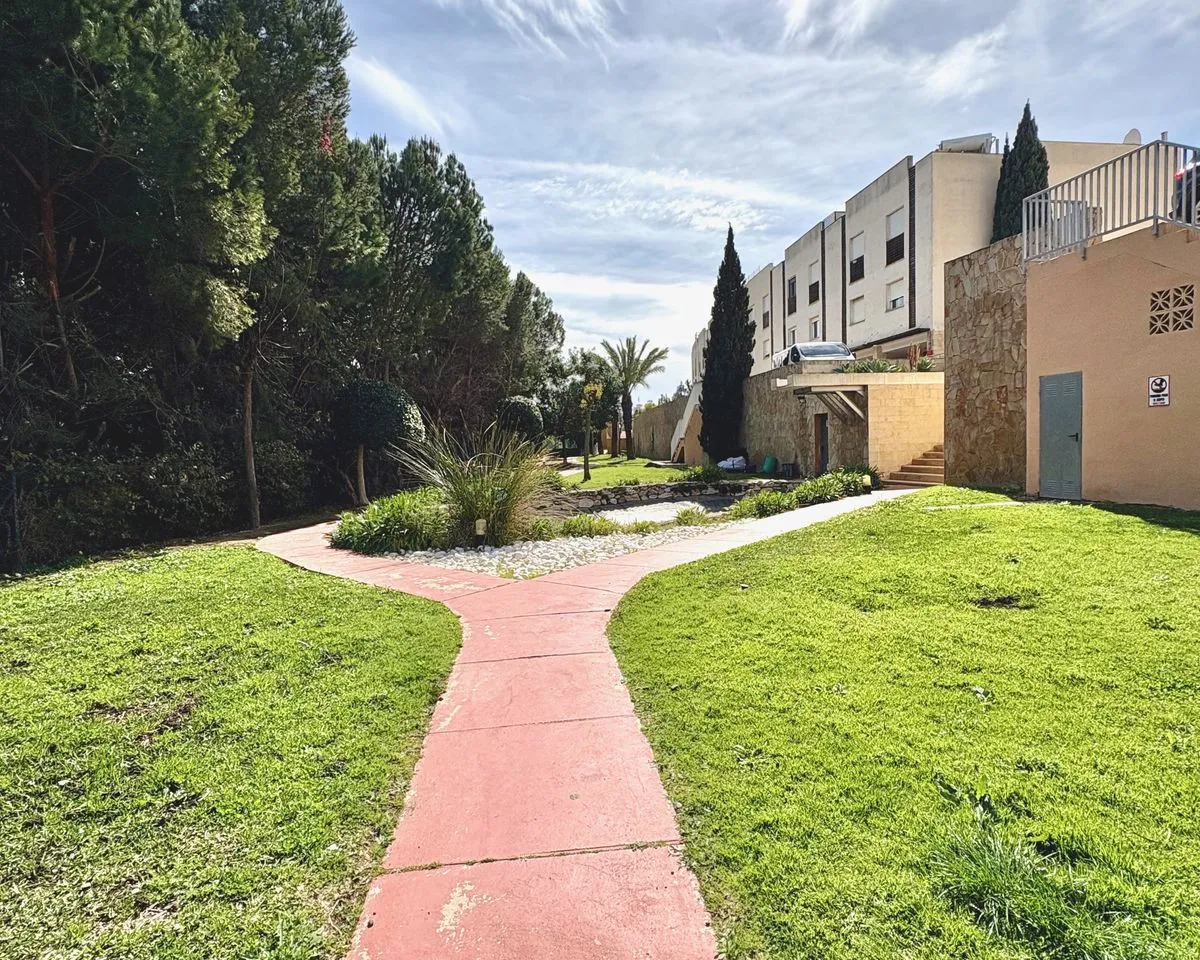 ef619d2c-90e0-421c-af57-b7766334d1a7