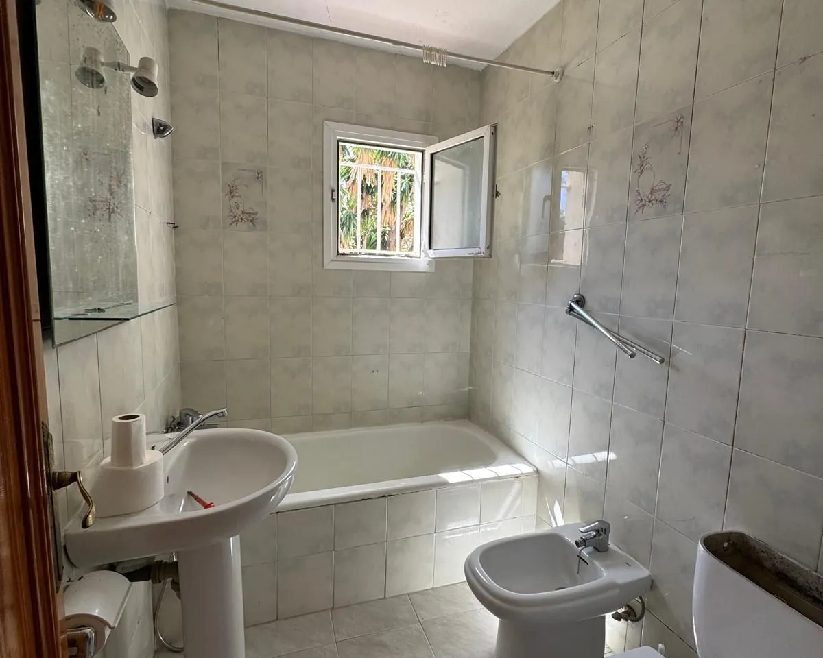 ab943ae0-d62d-4a68-974c-7c2a20bfb046